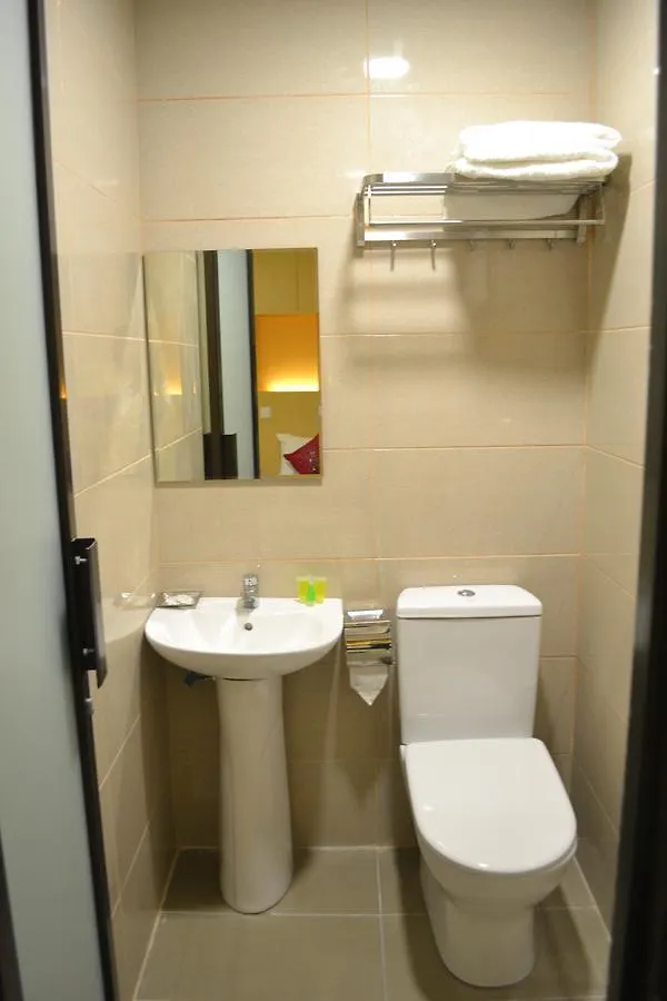 Eazy Hotel At Ampang Batu Empat