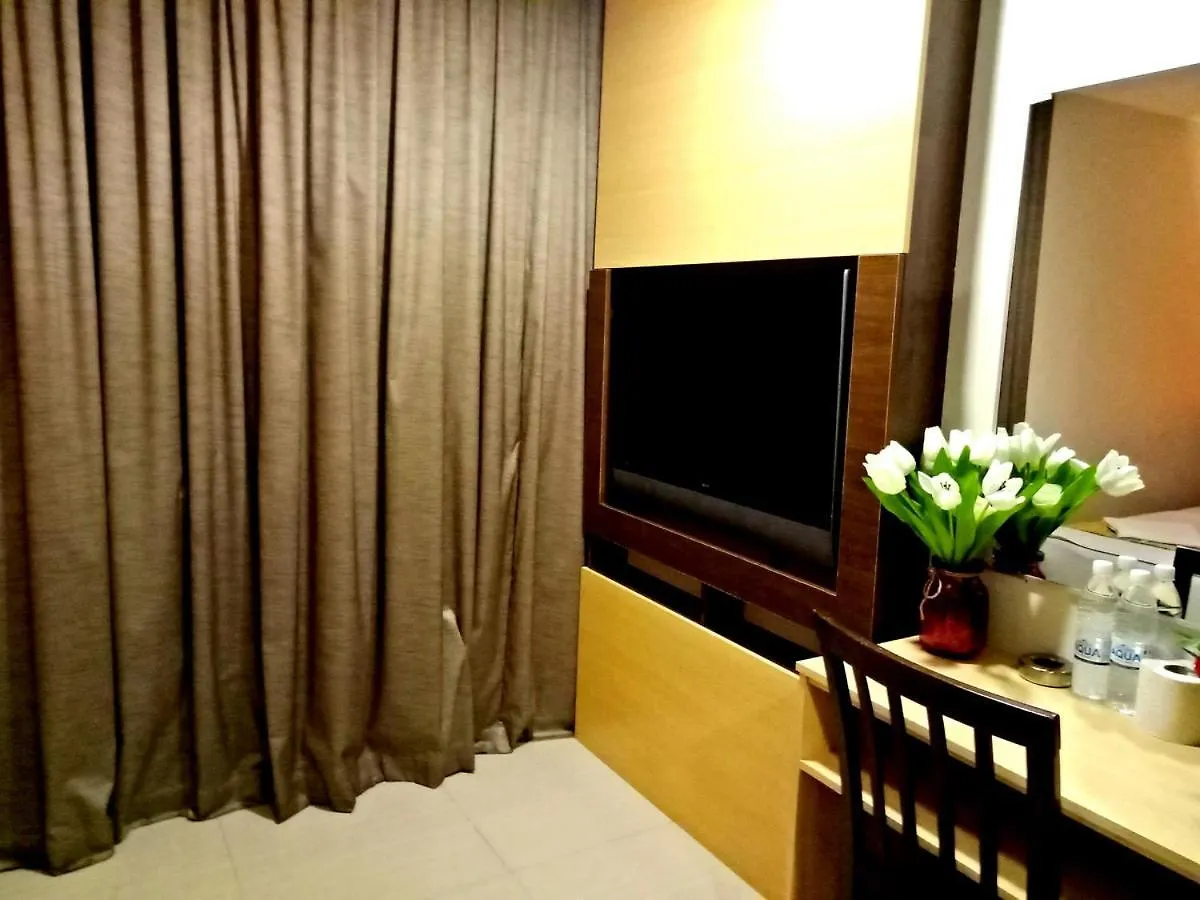 Eazy Hotel At Ampang Batu Empat 2*,
